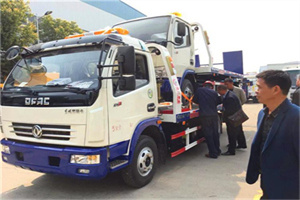 阿尔山汽车道路救援拖车价格